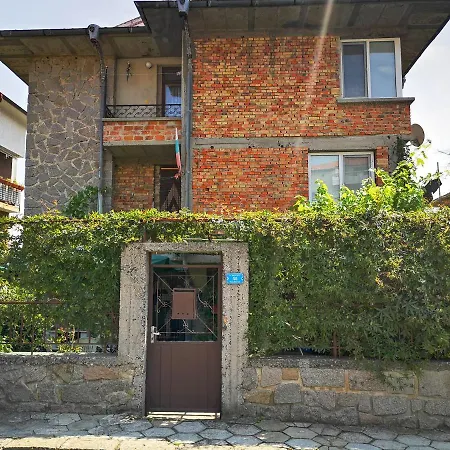 Zoya Apartment *