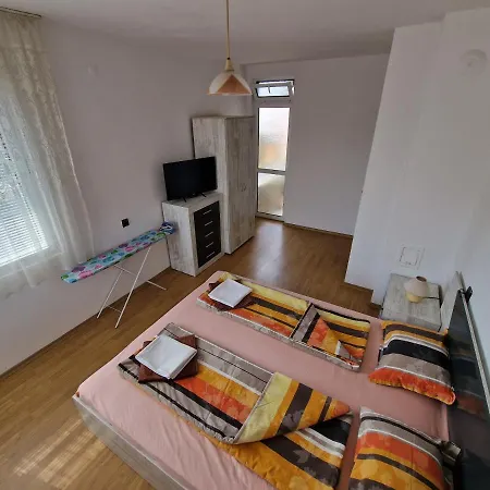 Apartment Zoya *